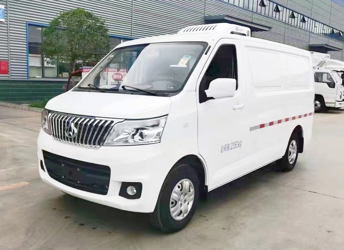 國(guó)六長(zhǎng)安睿行M80冷藏車(chē)